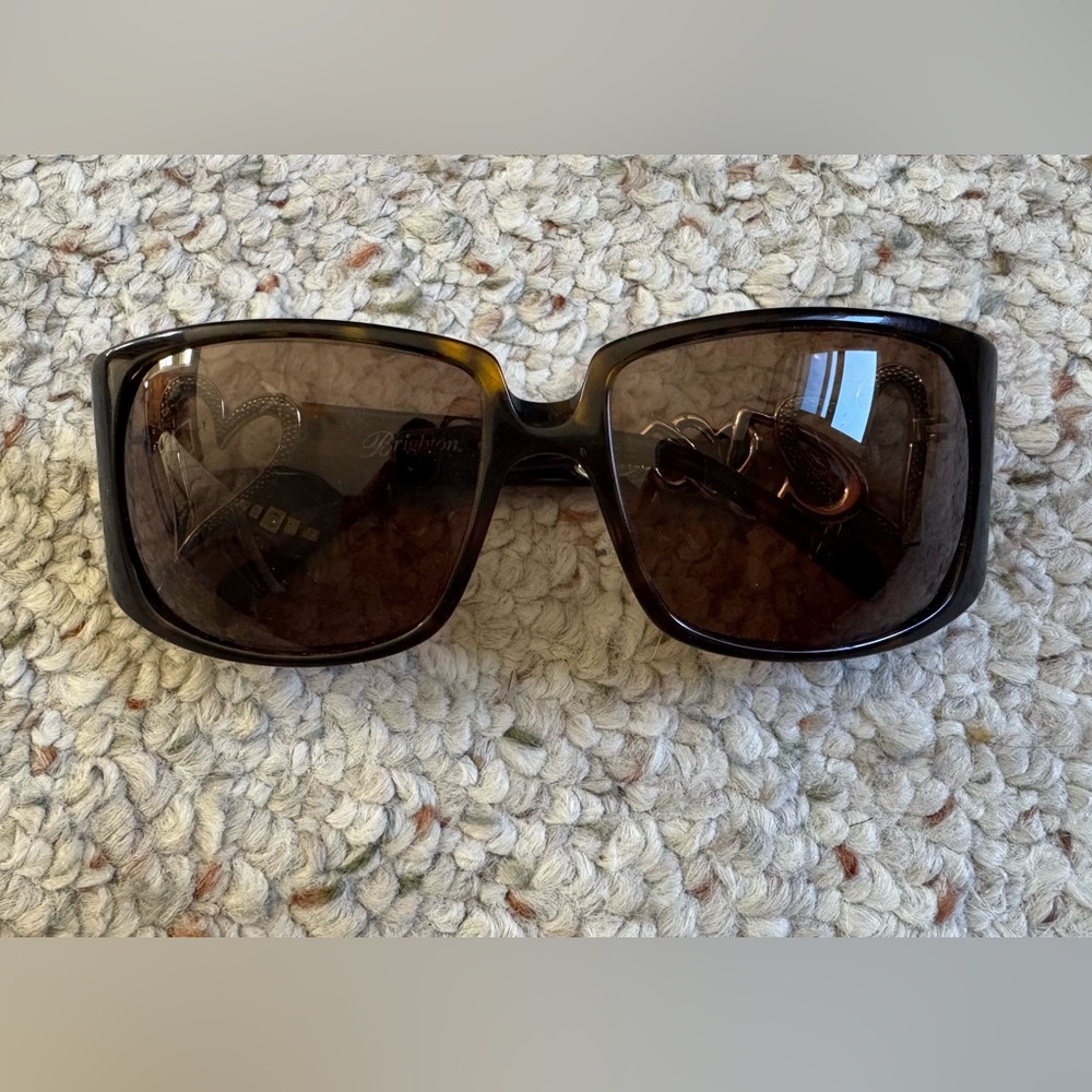 Brighton Tortoise Sunglasses with asymmetrical temples